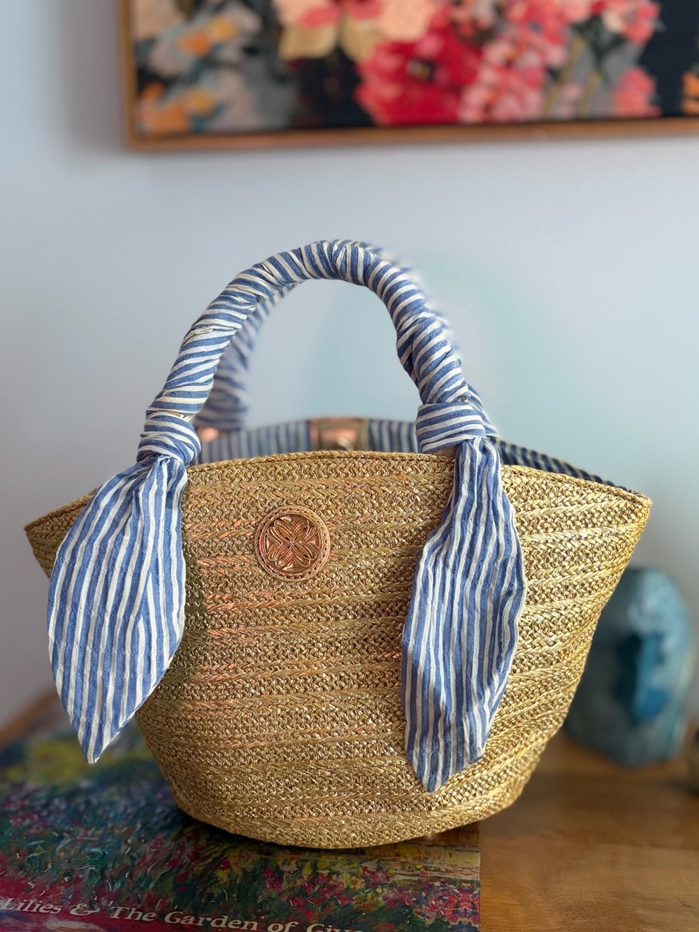 EUC Lilly Pulitzer Malia Mini Straw Bag in Gold Metallic